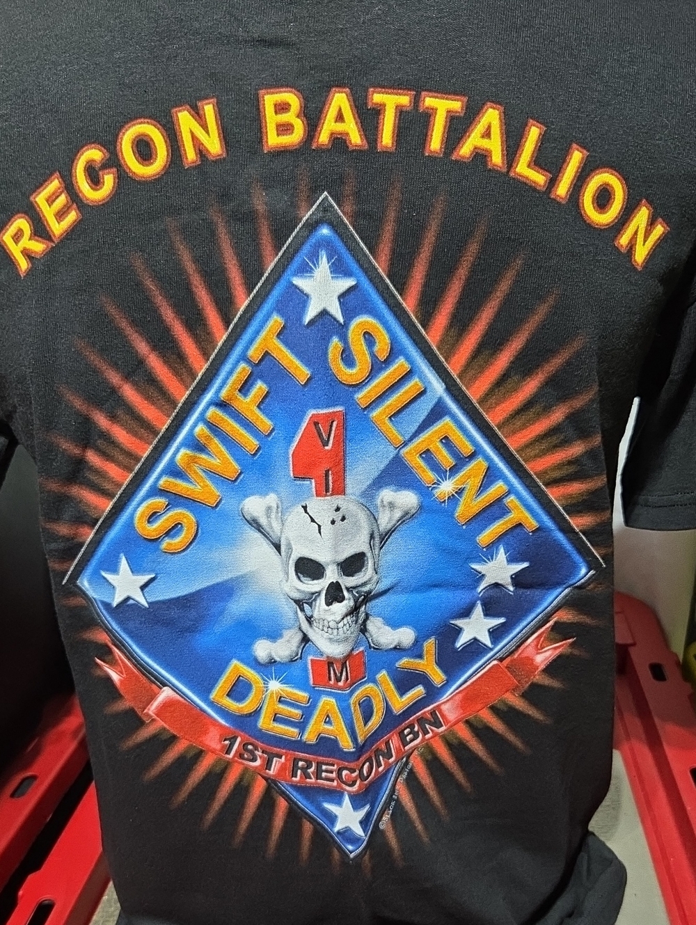 Vintage Military 1st RECON BATTALION tshirt
